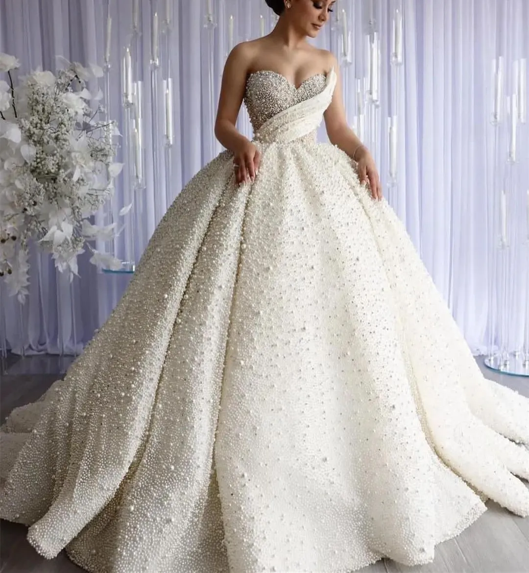 Elegant Ball Gown Wedding Dresses Appliques V Neck Sleeveless Strapless Sequins Ruffles Appliques Floor Length 3D Lace Pearls Ruffles Formal Dresses Bridal Gowns