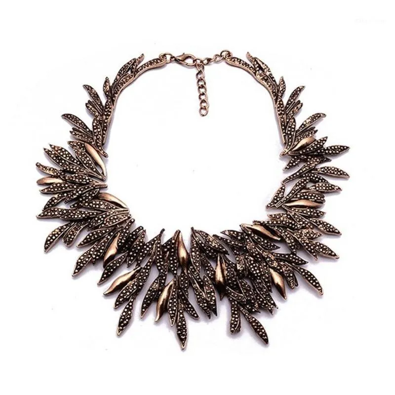 Choker Design Vintage Statement Necklace For Women Fashion Chunky Leaf Alloy Necklaces Collier Femme Jewelry