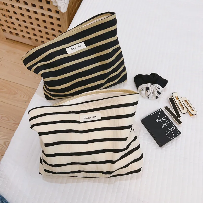 DHl50pcs Cosmetic Bags Women Canvas Black Khaki Prints Large Capacity Travel Wash Storage Bag Mix Color