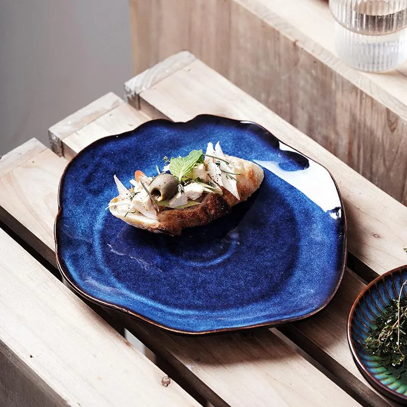プレートノルディックセラミックプレート不規則なステーキ西ヨーロッパの青glazeメイン料理フルーツキッチン用品