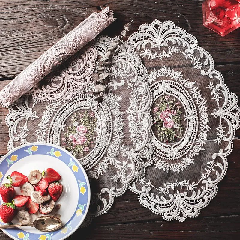 Napperons de table en dentelle brodée pastorale européenne napperons à manger vaisselle Pats sous-verres accessoires de photographie tasse tampons de tasse nappe