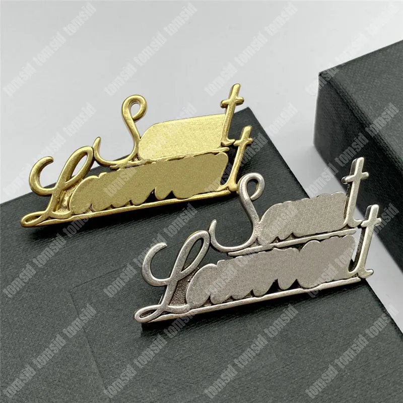 مصمم Luxurys Brouches Brouches Broche for Woman Brand Classic Letters Mens Clothing Gold Silver Brooch Jewelry Pins2916