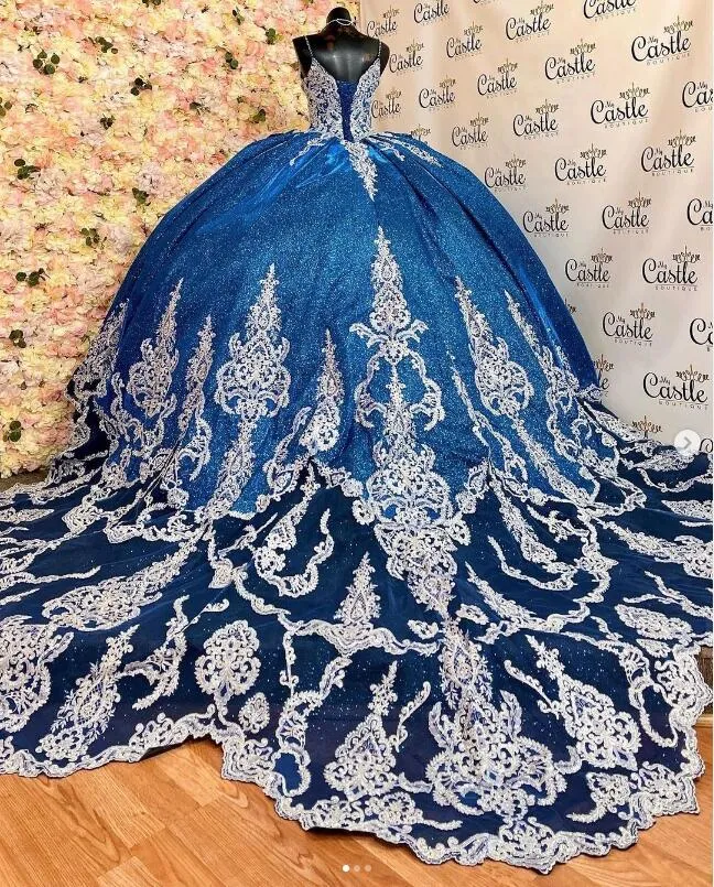 Royal Blue Princess Cathedral Train Quinceanera Robes 2023 Gillter Beaded Applique Corset à lacets robes de 15 aNos 2023