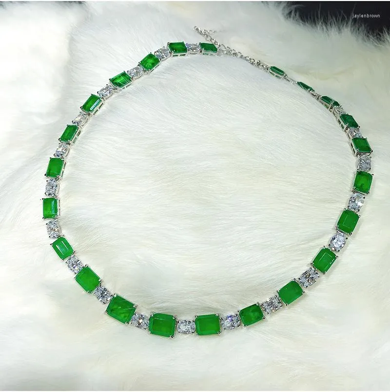 Zincirler 2023 S925 Gümüş Kolye Klasik Yeşil Kadınlar Gelişmiş Emerald Kadın Takı