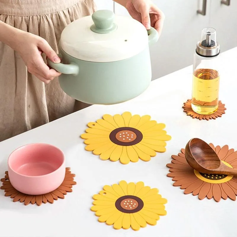 Table Mats & Pads Silicone Tableware Mat Placemat Sun Flower Heat Insulation Dining Non-Slip Coffee Cup Kitchen Decor