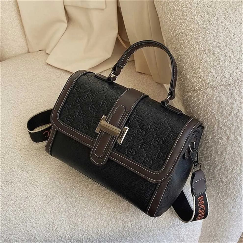 Designerpåsar 55% rabatt på försäljning av hög kvalitet liten kvinnlig stil stenmönster messenger textur en handväska