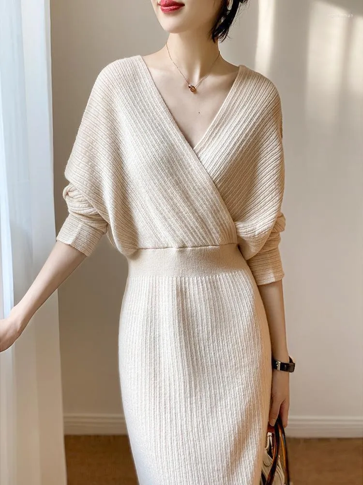 Casual Dresses Vintage Long Sleeve Knitted For Women Party Robe Female Autumn 2023 Retro V-neck Bodycon Dress Korean Slim Waist Vestido