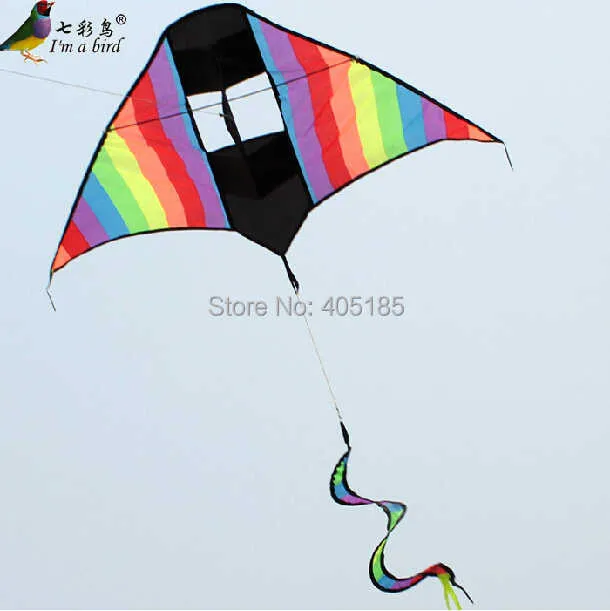 Kites ao ar livre Fun Sports Spiral Tail 3D Triangle Kite com alça e linha bom voando 0110