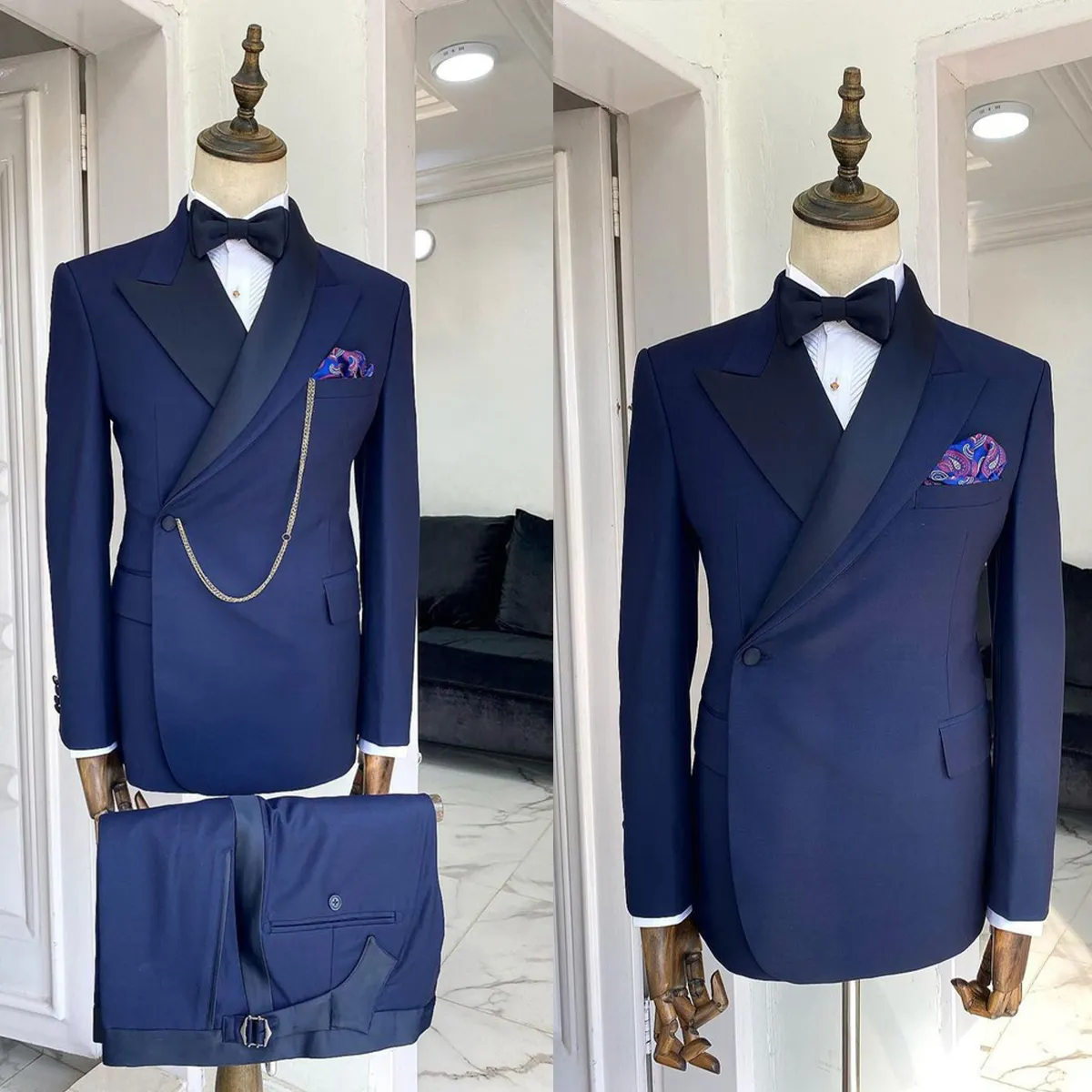 Two Pieces Wedding Tuxedos Men Suits Modern Formal One Button Customized Fit Peaked Lapel Pockets Bridegroom Three Packets Coat and Pants