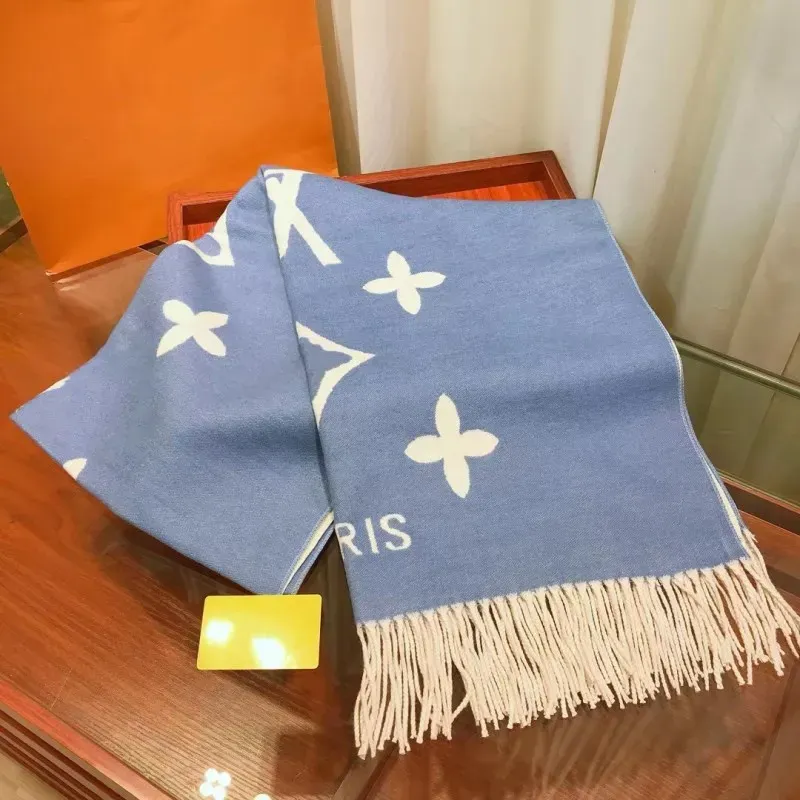 Ontwerper sjaal zachte kasjmier sjaals voor Lady Sciarpa Echarpe Schal sjaals Wrap deken Bandana kwast omzoomd 5 kleuren beschikbaar