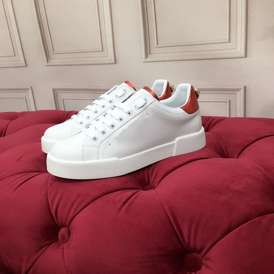 Topp män kvinnor casual skor designer botten med spikar mode insider sneakers svart rött läder låg top skor storlek35-45 mjip rh80000003