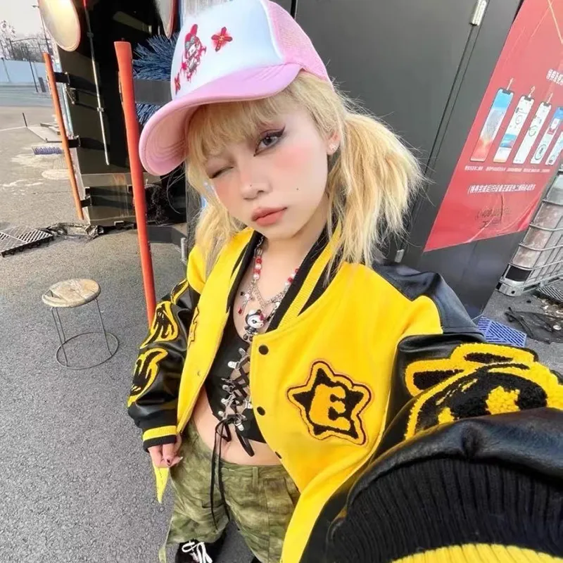 Женская уличная одежда для женской вышивки вниз Parkas Y2K Harajuku Fire Flame Glame Retro университетская куртка Hiphop Lose Baseball Bomber женщина 230109