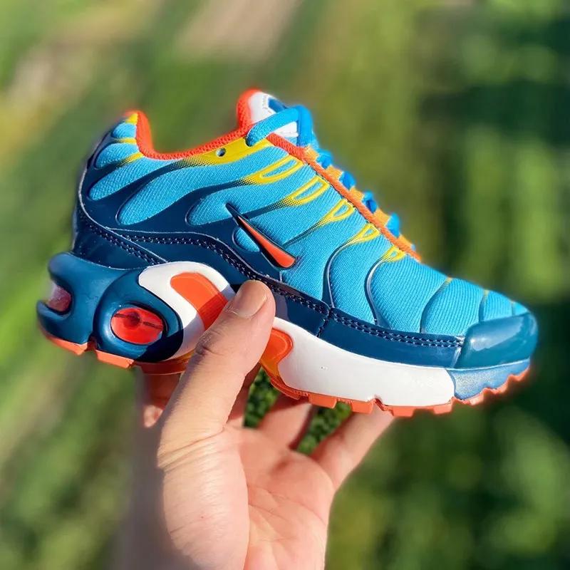 Boys tn outlet trainers