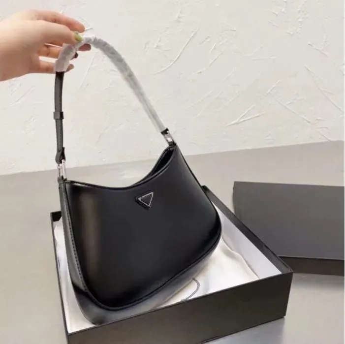 Luxury Designer Women s black tote beach bag Top Quality Knitted Purse with Chain Large Shoulder Tote and Canvas Shopping Bag 001