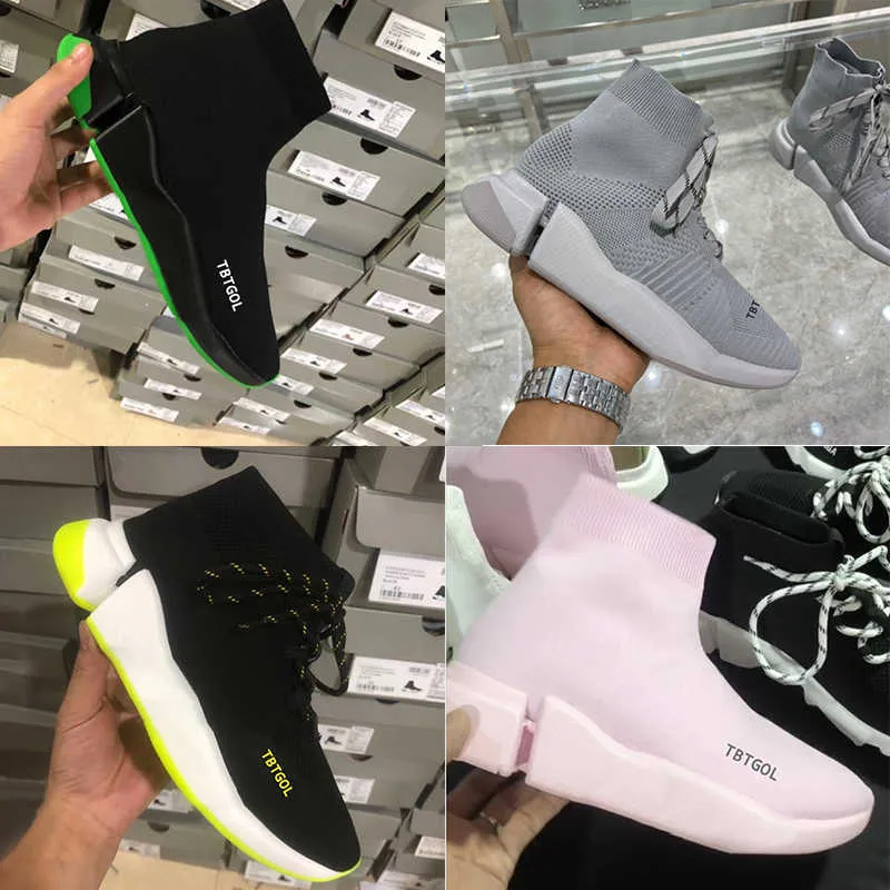 Designer Men Casual Shoes Fly Knit Socks Graffiti Sole 1.0 2.0 3.0 Running Shoes Platform Shoe Runners Runner Sneakers Walking Triple Black White Red