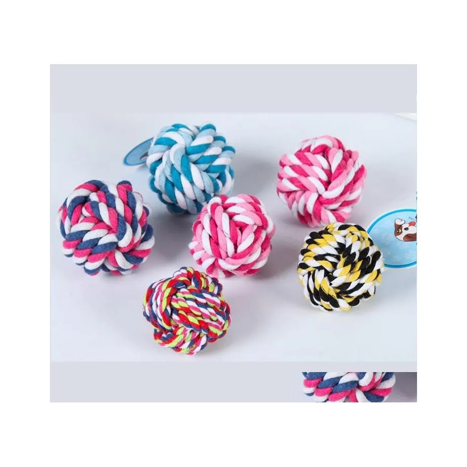 Dog Toys Tuggar Colorf Pet Cotton Chew Knot Rope Ball 5cm 7cm 8cm Interaktiv Hållbar formad flätad leksaksläppleverans hem Garden S DHXWE