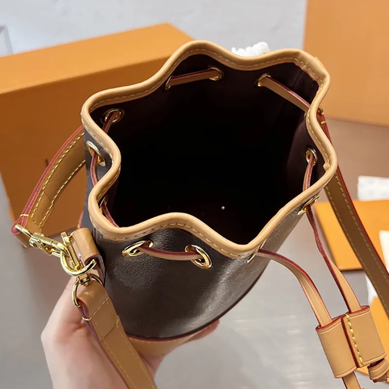 designer bag mini bucket bags luxury shoulder crossbody bag leather women drawstring handbag classic tote bags old flower wallet ladies cute handbags purse