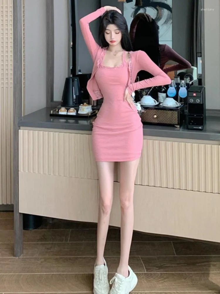 Work Dresses TVVOVVIN Lace Knitted Sexy Tank Mini Dress Slim Cardigan Two-piece Set Women Pink Tees T Shirt Korean Summer Top YB6