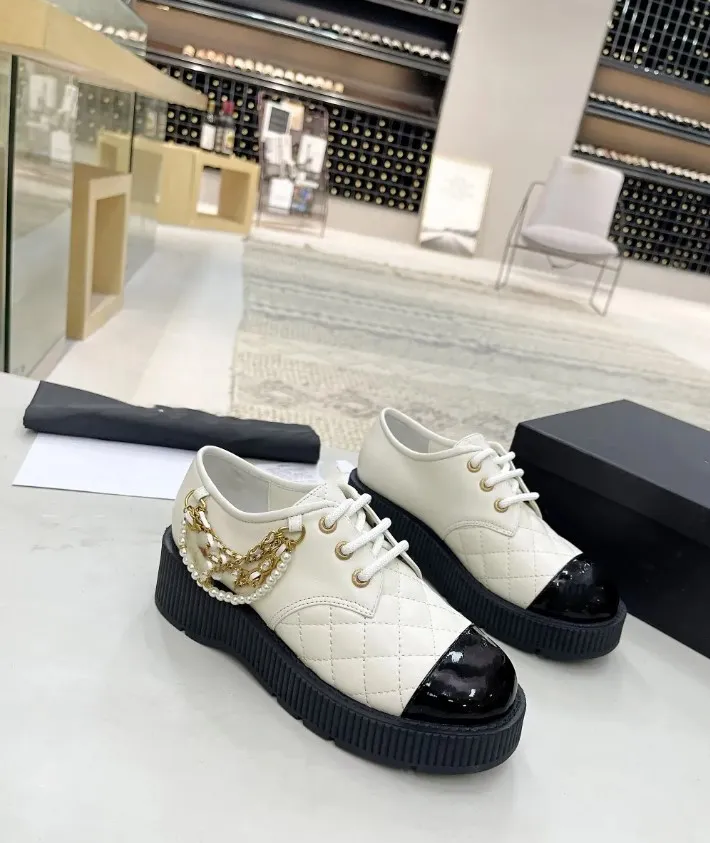 2022 مصمم أحذية أزياء جديد أعلى إصدار نقي مصنوع يدويًا 2022 New Xiaoxiangjia Fashion Ladies أحذية واحدة جودة أعلى
