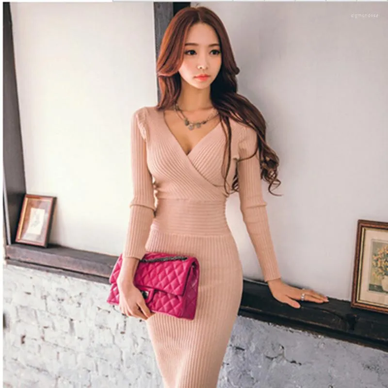 Casual Dresses 2023 Spring Women High Quality Elastic Knitting Fashion Long Sleeve V-Neck Slim Pencil Dress Elegant Vestidos