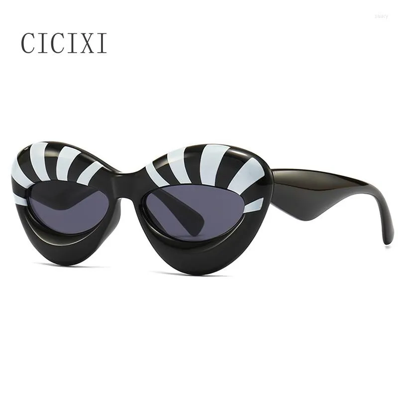 CICIXI Retro Siyah Beyaz Şerit Kedi Gözü Kadın Erkek Moda Marka Tasarımcısı Oval Lens Şeker Renk Tonları güneş gözlüğü