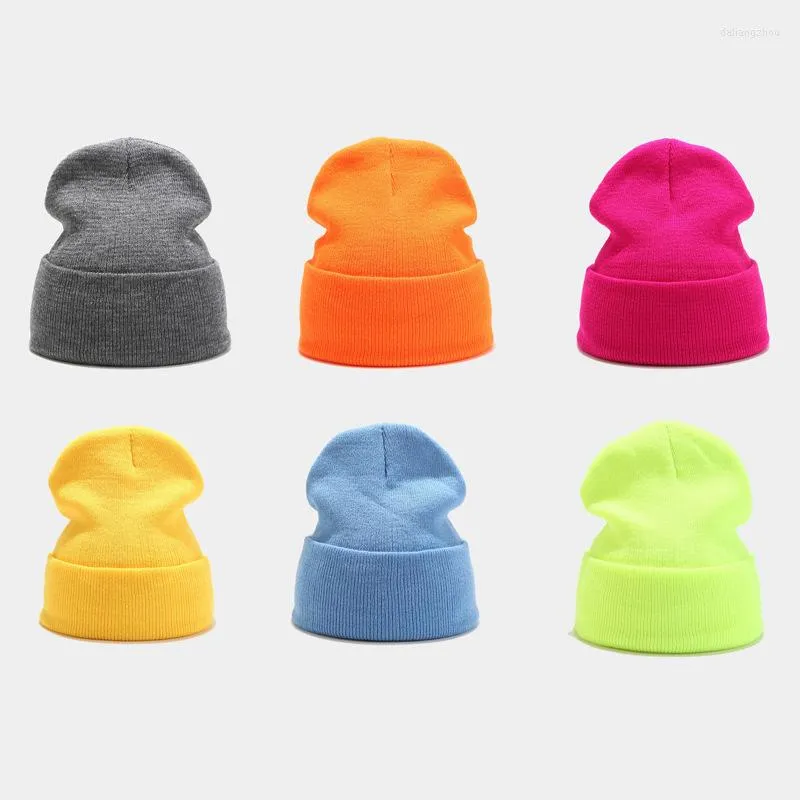 Beralar 2023 Kış Şapkaları Kadınlar Erkekler Kafatasları Beanies Örgü Katı Serin Şapka Kızlar Sonbahar Kadın Beanie Sıcak Bonnet Günlük Kapağı