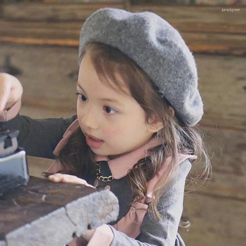 Berets 16 Farben Mädchen Winter Caps Kinder Hübsche Wollfilz Baskenmütze Kleinkind Zubehör Hüte Kind Warme Mode Drop