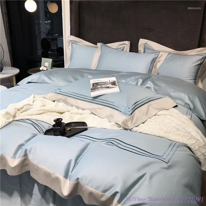Sängkläder sätter en kvalitetsbomullset 4st Nordic Light Luxury Style 80 Long-Staple Home Textile Brodery Quilt Cover 1.8m