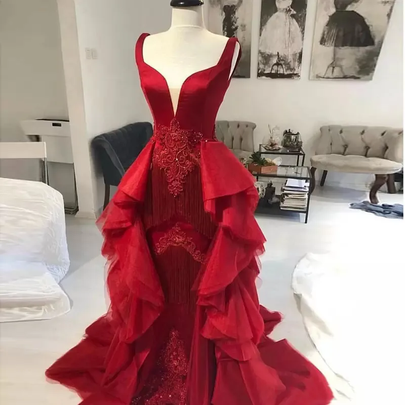 Charmante gland rouge robes de soirée formelles avec train détachable dentelle appliques bretelles sans manches longue robe de bal 2023 femmes robes d'occasion spéciale