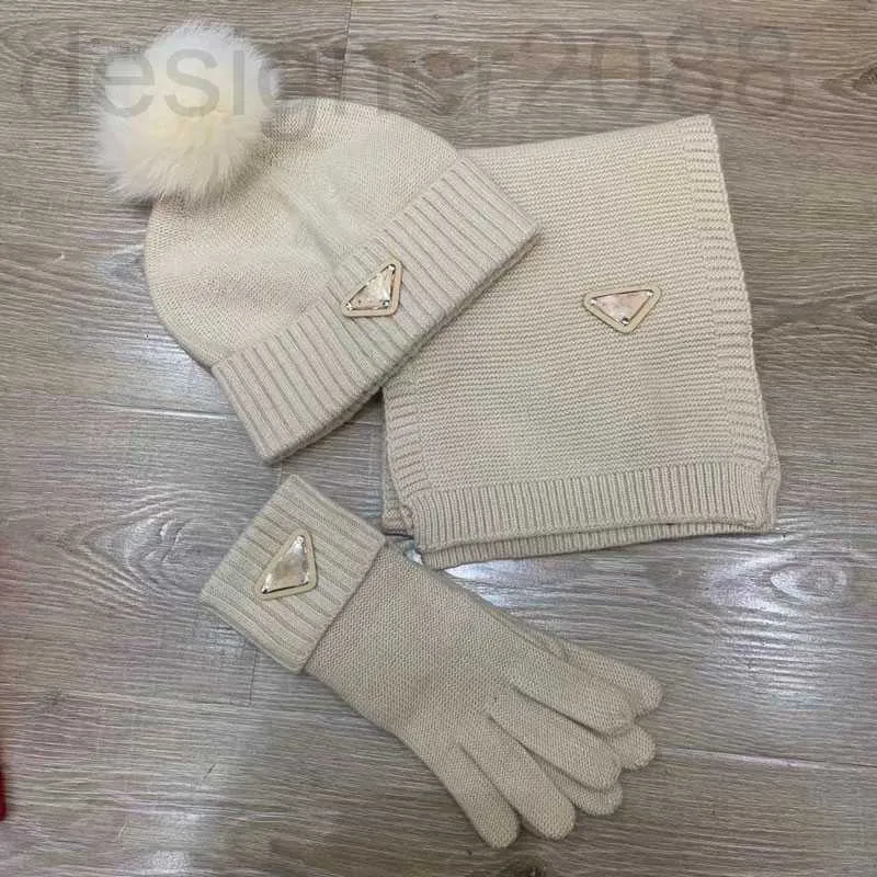 Hats, Scarves & Gloves Sets Designer Three piece set men women common style cashmere scarf blanket color check T-shirt imitationscarf monclair hats K82L