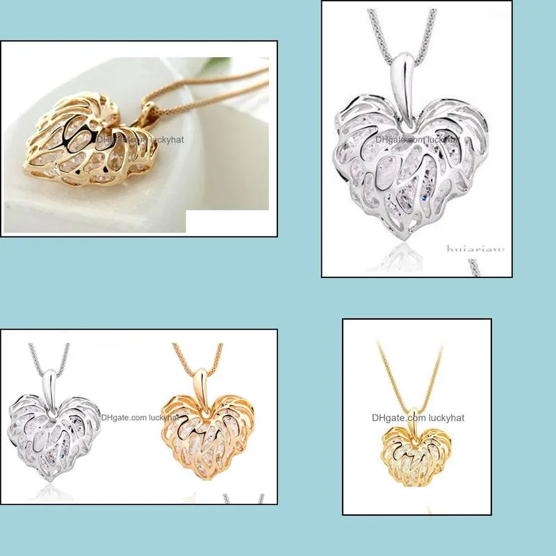 Collane con ciondolo Pendenti con foglie graziose per accessori Catene placcate in argento / oro Drop Delivery Jewelry Dh6Tj