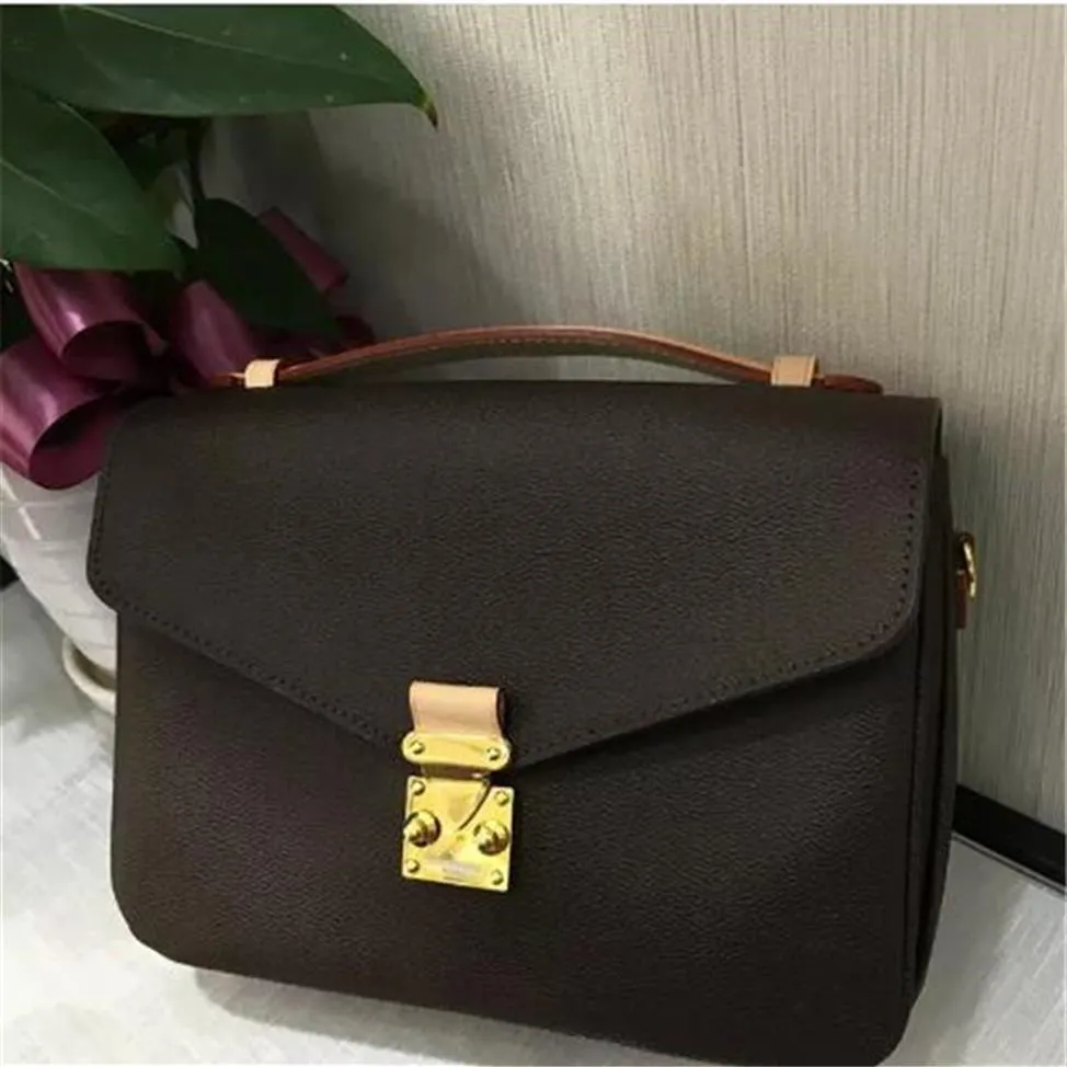 4v92021 Nowa wysokiej jakości łańcuchowa torba na ramię mody Casual Fashion Bag Decoration Dekoracja pojedynczego ramion 2348