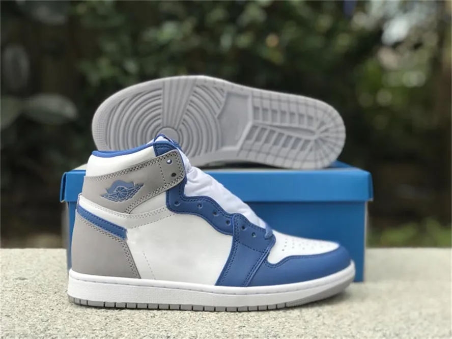 Genuine Leather Sneakers Retro Style Athletic Shoes In True Blue