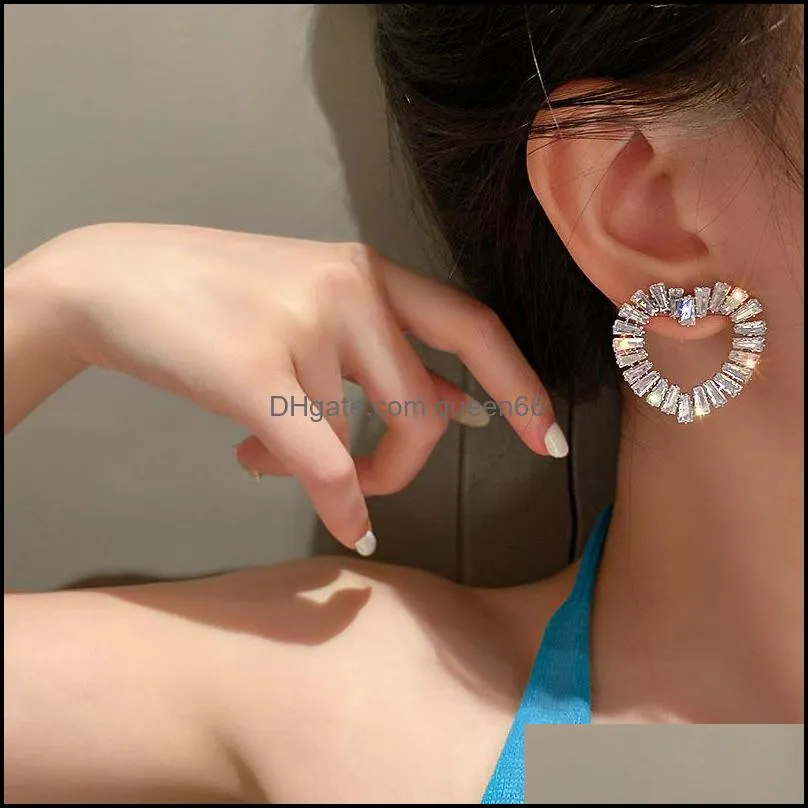 Dingle ljuskrona 2021 mode lyxhj￤rtkristall￶rh￤ngen f￶r kvinnor bijoux geometriska strassuttalande smycken g￥vor sl￤pp de otngj