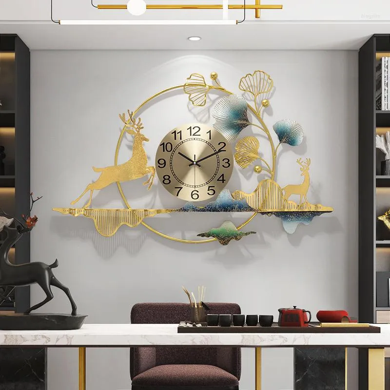 Orologi da parete Orologio di lusso di grandi dimensioni Decorazione dal design moderno Soggiorno Decorazione in metallo Art Meccanismo silenzioso nordico