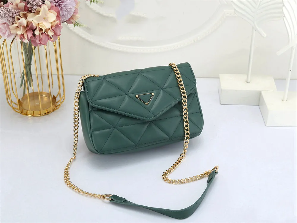 Designer Leather Gold Chain Shoulder Bag With Gold Chain Strap Luxury