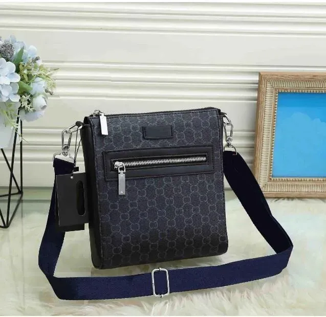 Hommes Sacs à bandoulière Porte-documents Femmes Cross Body Sac à main Mode Luxe Designer Cuir Bandbody Postman Sac Business Voyage Portefeuilles Bourse