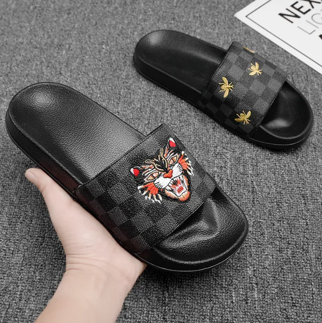 Flip Flops Men's Summer Non-Slip Beach Slipper Men Slippers Home Large Size Slippers Personality