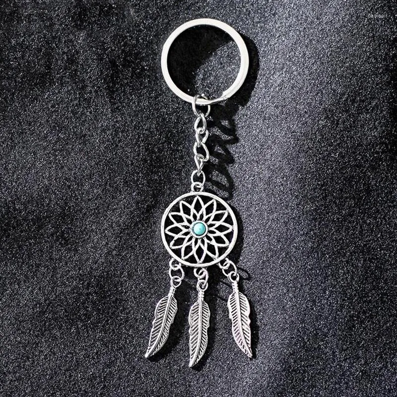 Interiördekorationer CDCOTN CAR KEYCHAIN ​​Simple Fashion Pendant Silver Feather Tassel Key Rings Decoration Accessories Styling Säljer bra