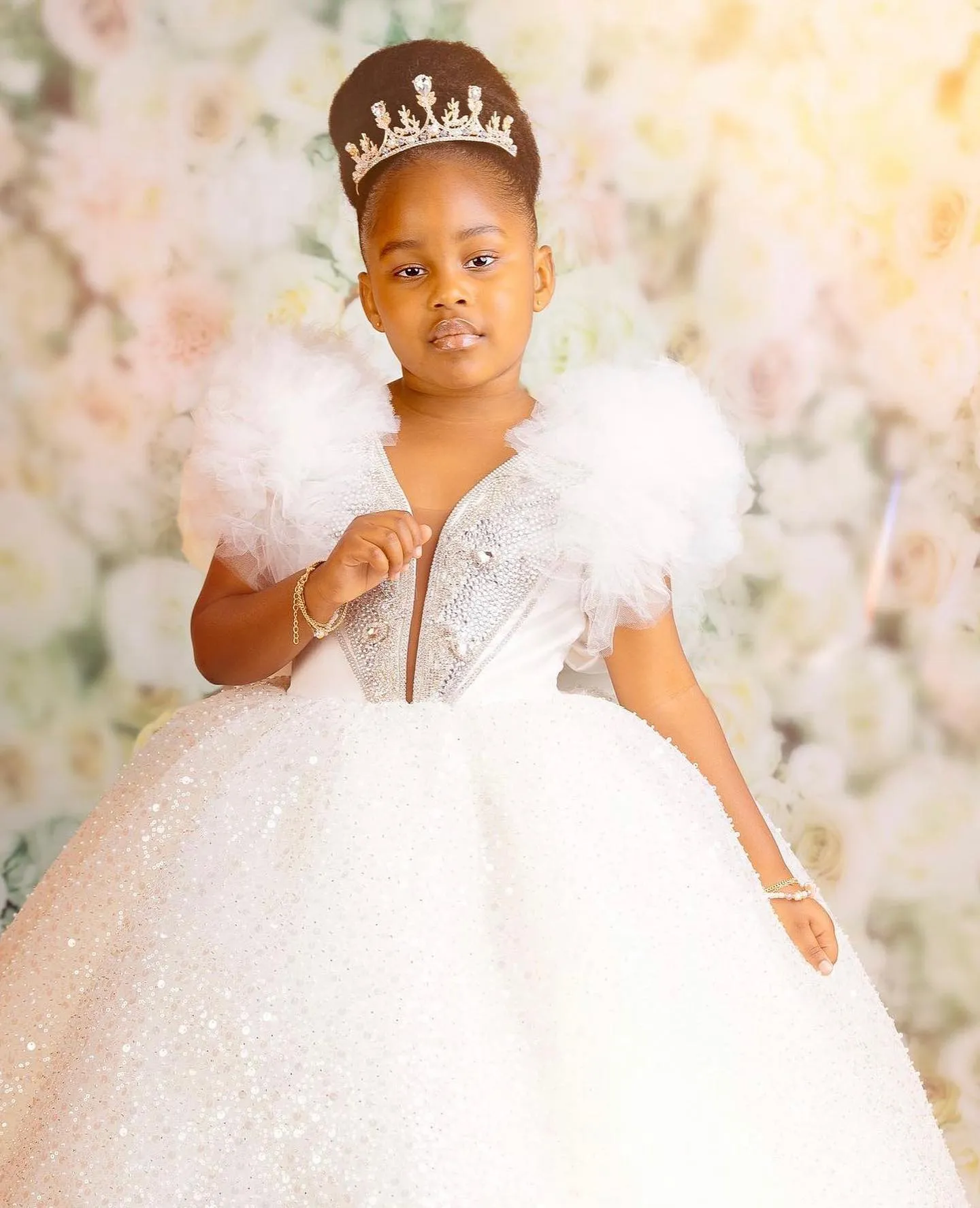Little girl white wedding dresses hot sale