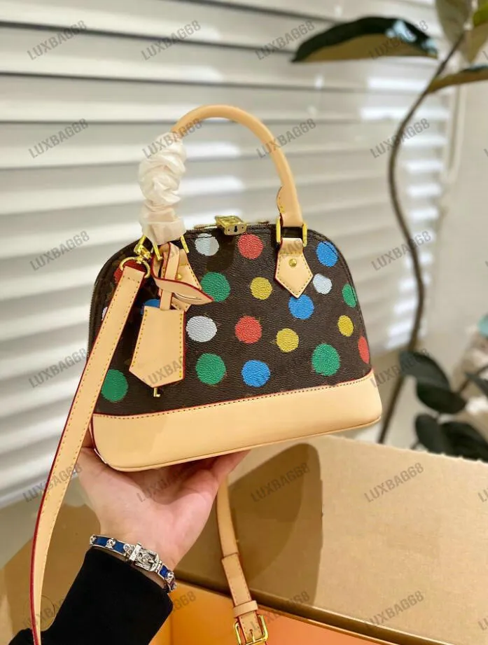 Alma shaped bag hotsell