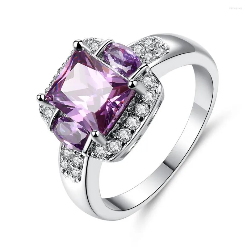 Bröllopsringar Cinily skapade Purple Stone Zirconia Silver Plated Wholesale Sale for Women Jewelry Gift Ring Storlek 6-9 NJ79