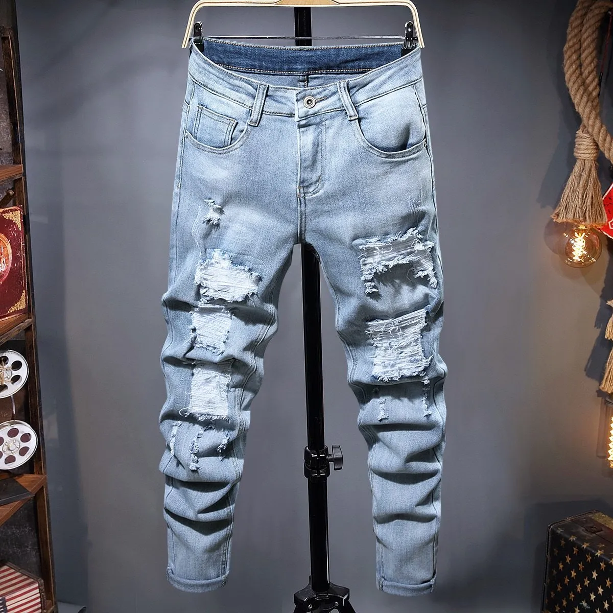 Erkek kot yırtılmış sonbahar tasarımcısı ince fit siyah mavi denim pantolon erkek sıkıntılı yok edilmiş pantolon 230113