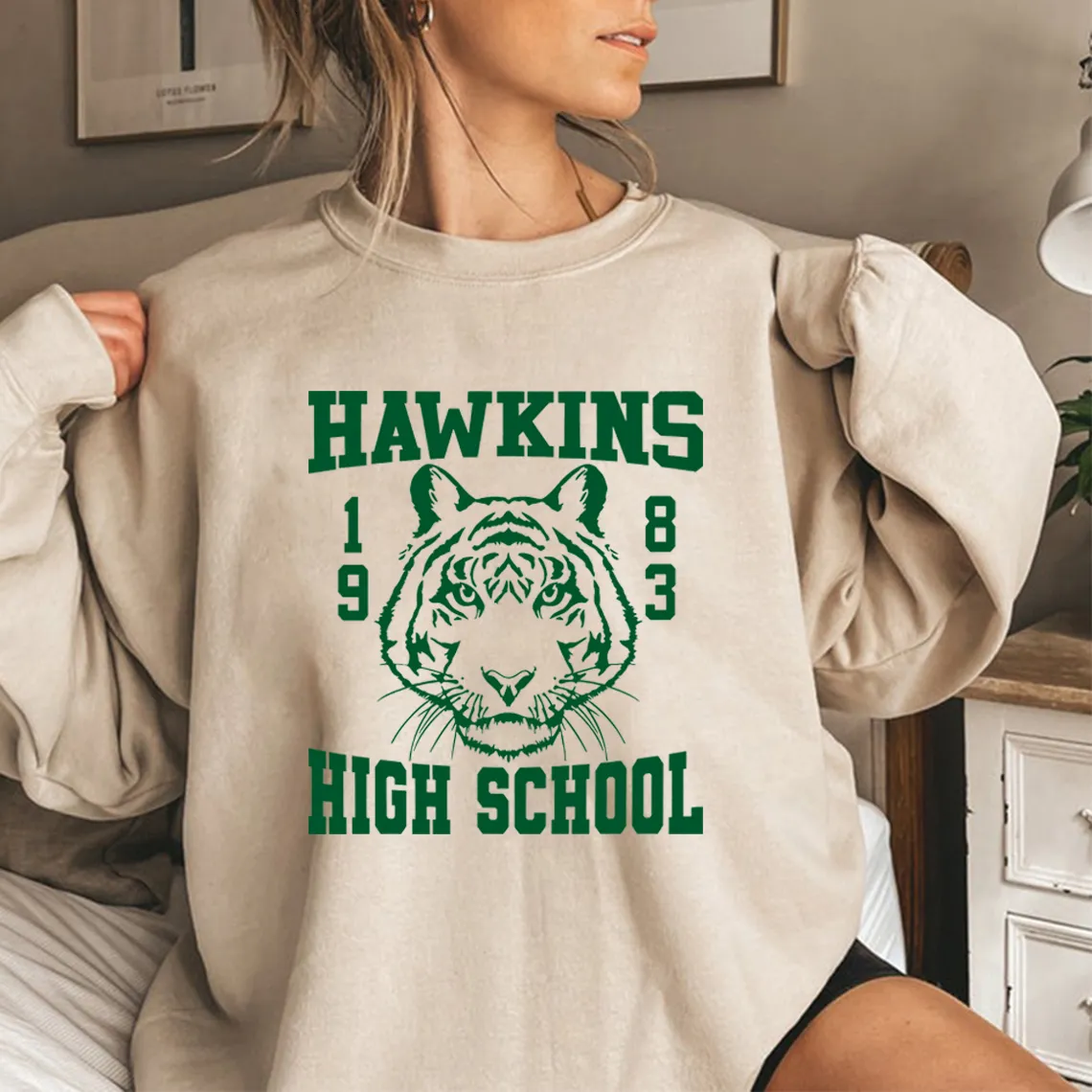 Womens Hoodies Sweatshirts Vintage Hawkins High School Sweatshirt Stranger Things Inspired Sweatshirts Men Women Streetwear Hoodie Hawkins Class of 1983 230113