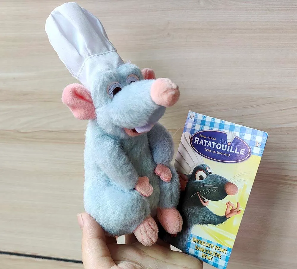 Plush Dolls Ratatouille Chef Remy Magnetic Shoulder Plush Toy 230113