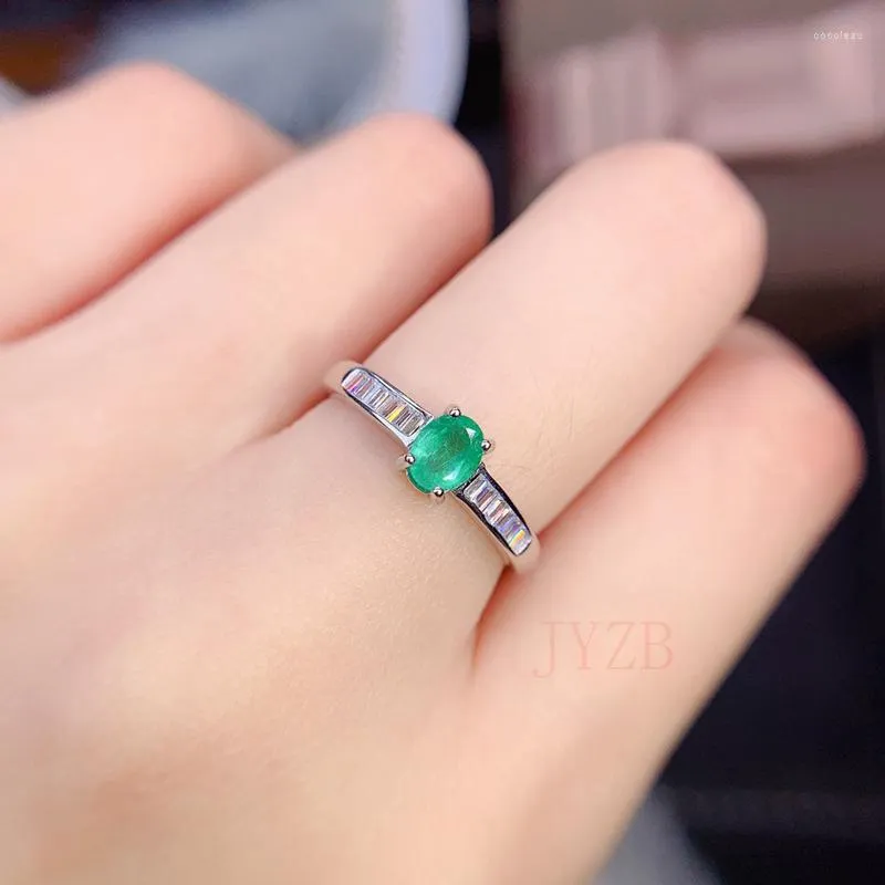 Clusterringe 925 Sterling Silver Emerald Ring Frauen Grüne Luxusreihe Schmuck Hochzeit Brautgeschenk