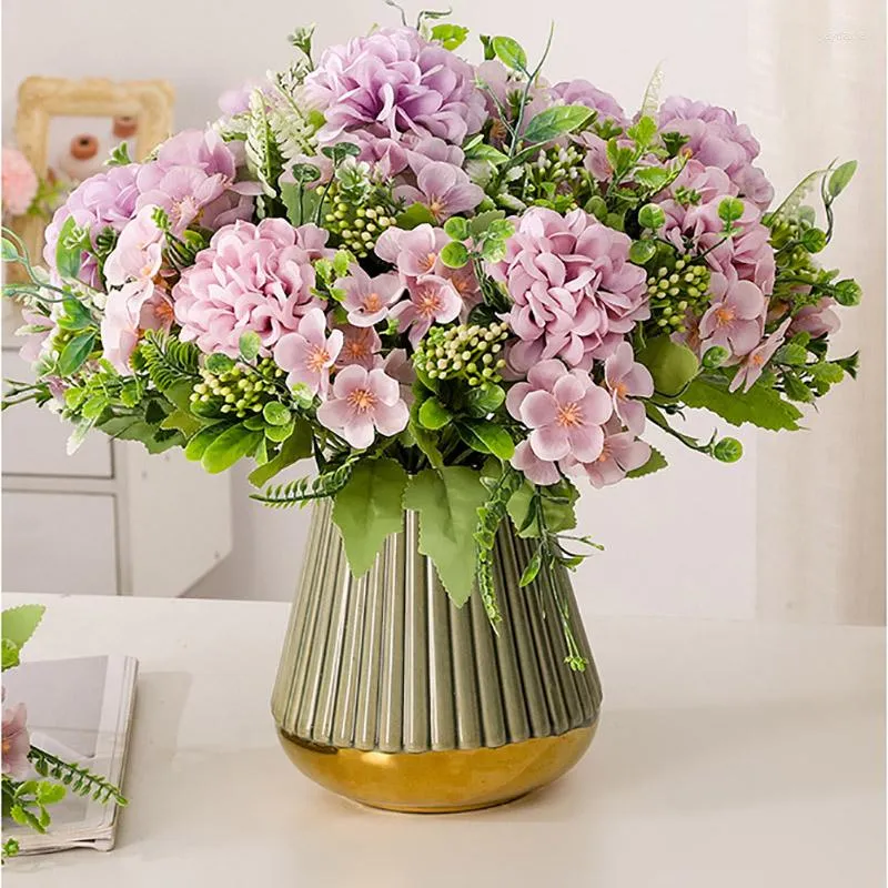 Dekoratif çiçekler 1 demet yapay top chrysanthemum kelebek ipek düğün partisi gelin elle tutulan buket dekor