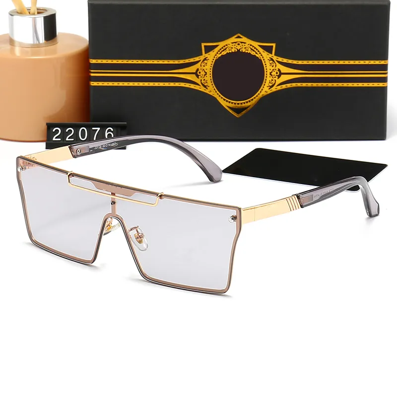 Man Carti Glasses Designer Sunglasses Women Fashion Frameless Rectangle Coating Buffalo Horn Sunglass 22076 Evidence Eyeglass Wooden Mens Eyewear Eyelgasses