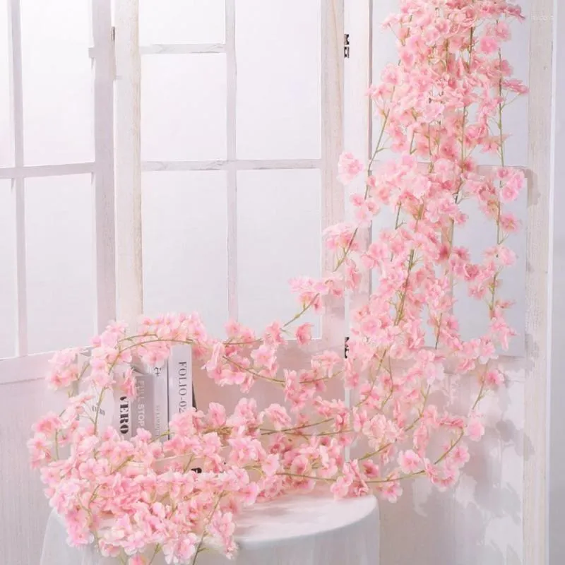 Flores decorativas Flores de cerejeira artificial Blossom fresca 135 FALSO FLOR FLOR CABEÇA FAUX SILK WALL HANDING ROSE VINE PARA CASAMENTO