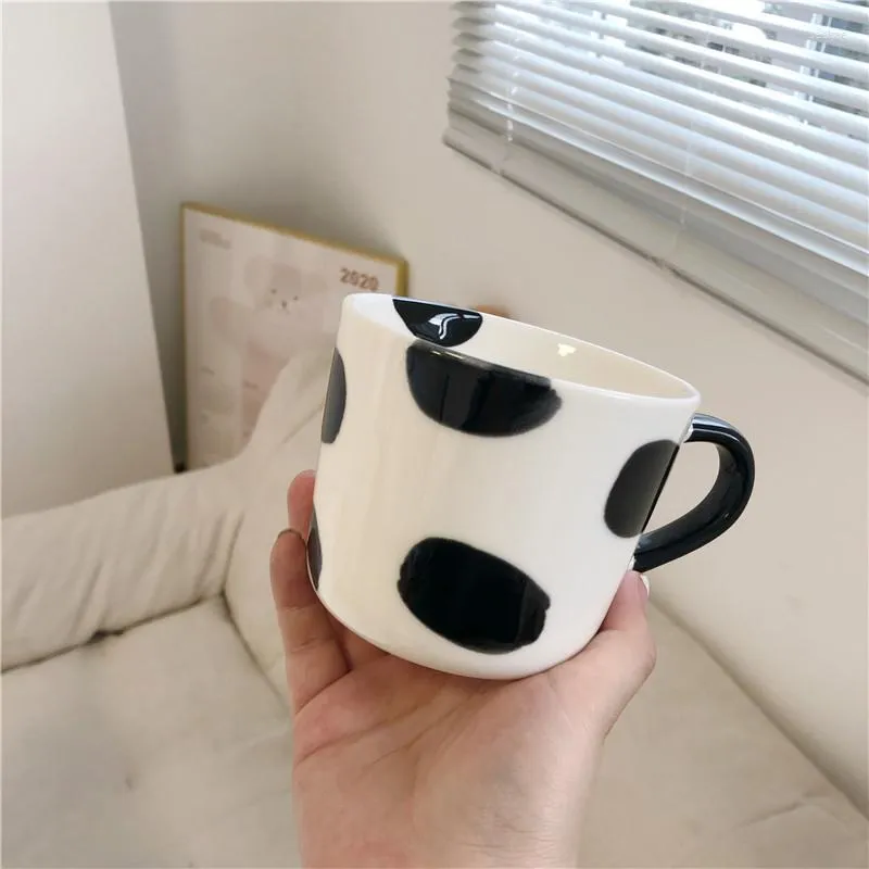 Mugs Cute And Simple Cow Mug Polka Dot Ceramic Cup Large Capacity Couple Student Milk Breakfast